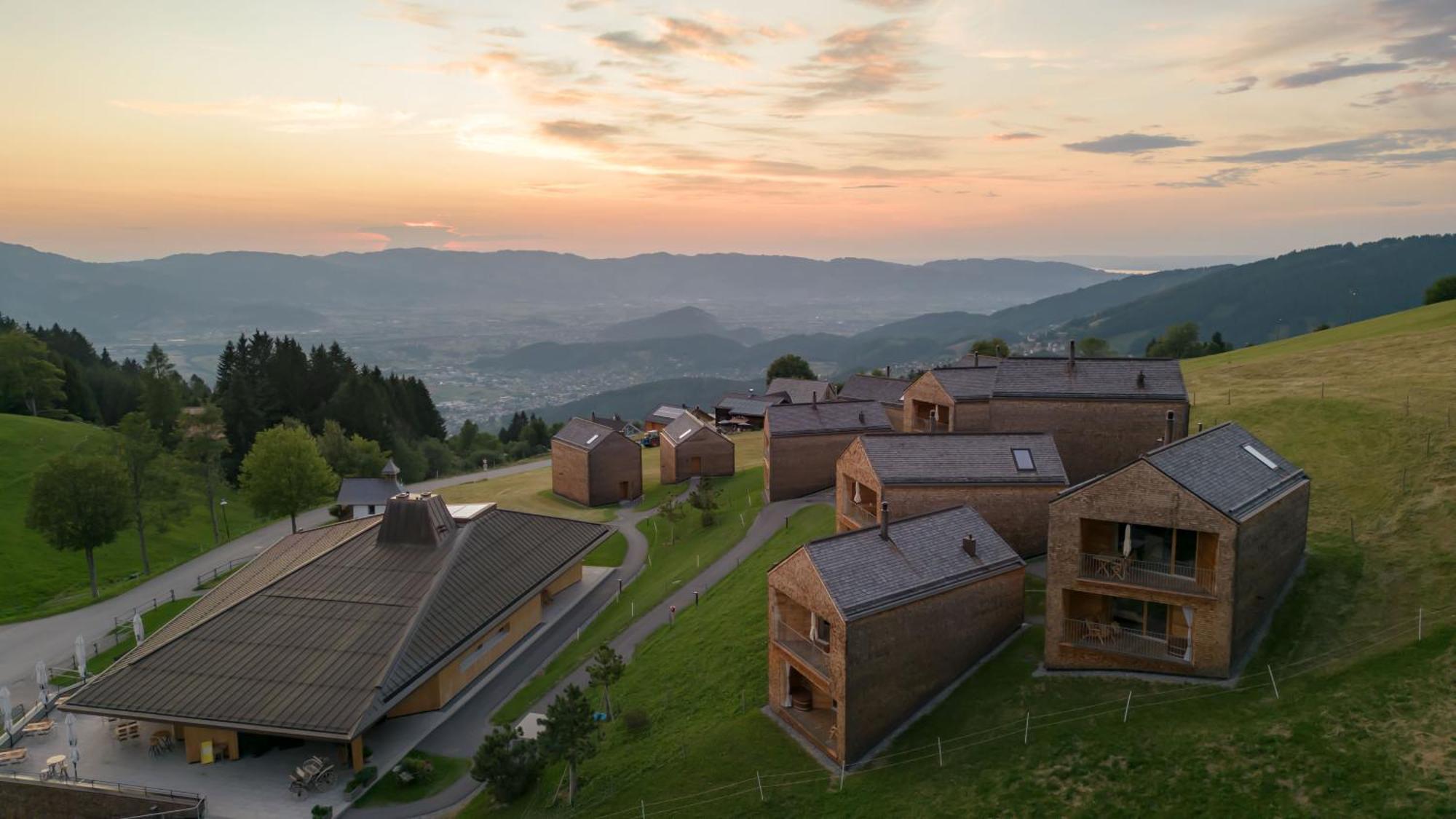 Peterhof Chalets Batschuns Exterior photo