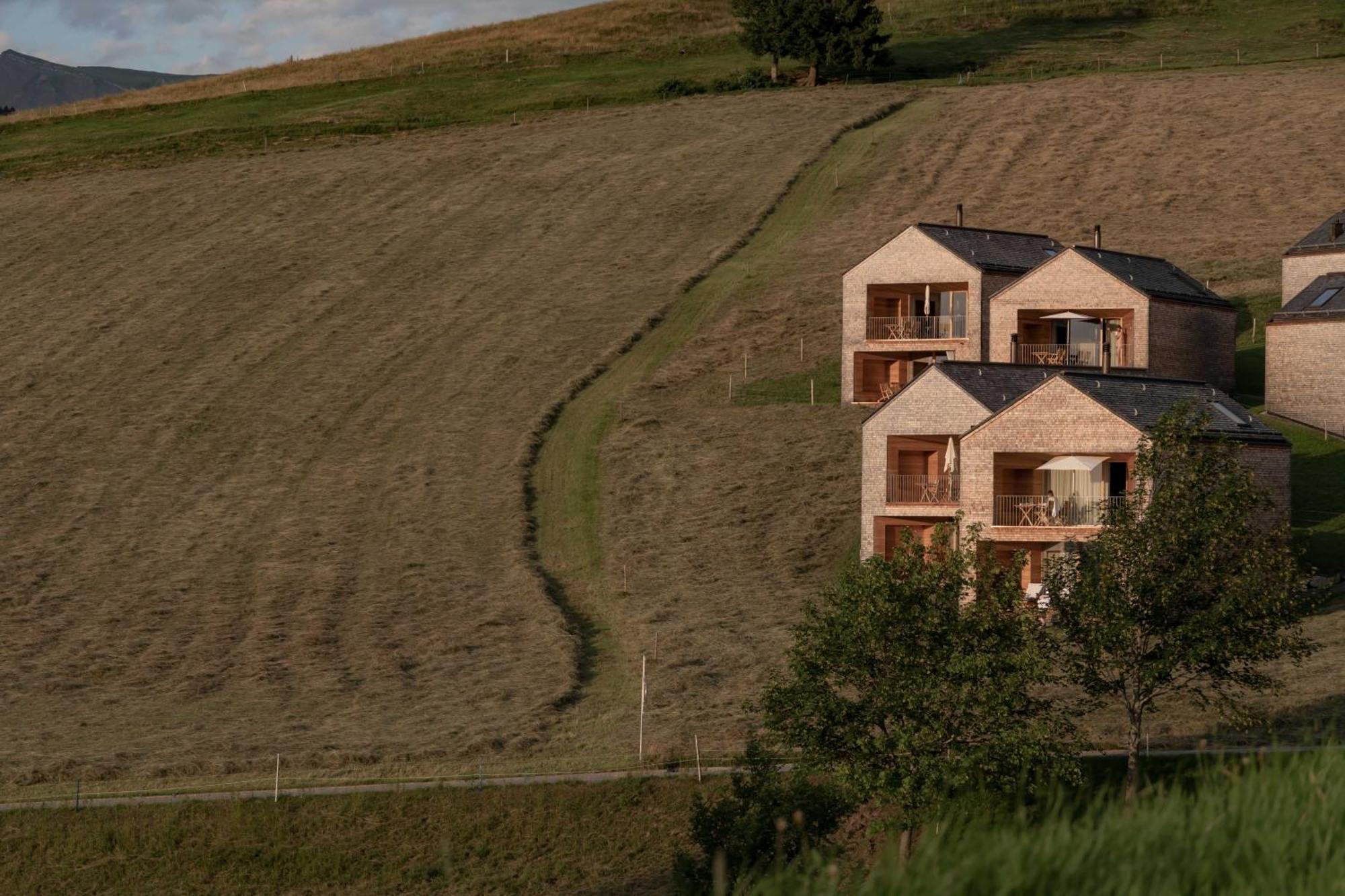 Peterhof Chalets Batschuns Exterior photo